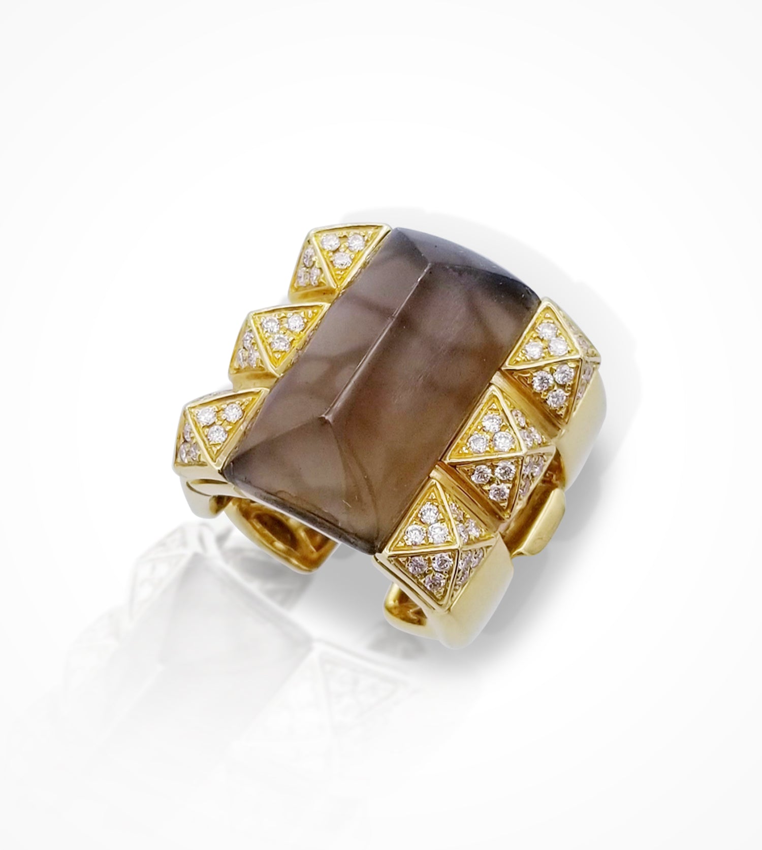 RG00162 18KY smoky Quartz rectangular cabochon and 72 diamonds Ring